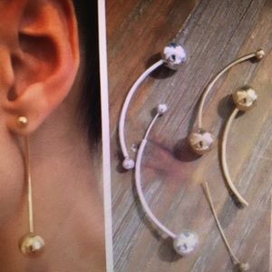Dangling ball earrings “ gold “